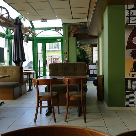 Logis Hotels Le Champalud Restaurant La Citadelle Oree-d'Anjou المظهر الخارجي الصورة