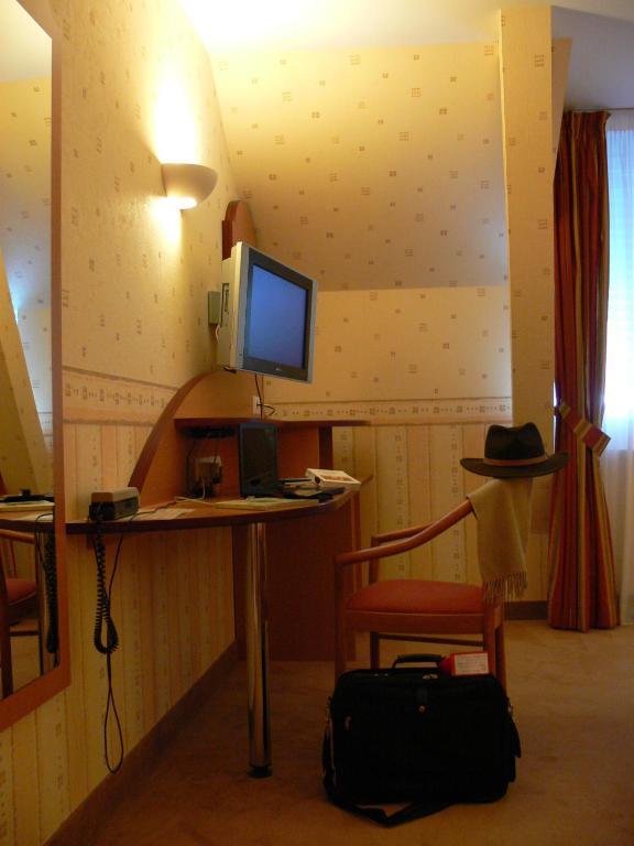Logis Hotels Le Champalud Restaurant La Citadelle Oree-d'Anjou الغرفة الصورة
