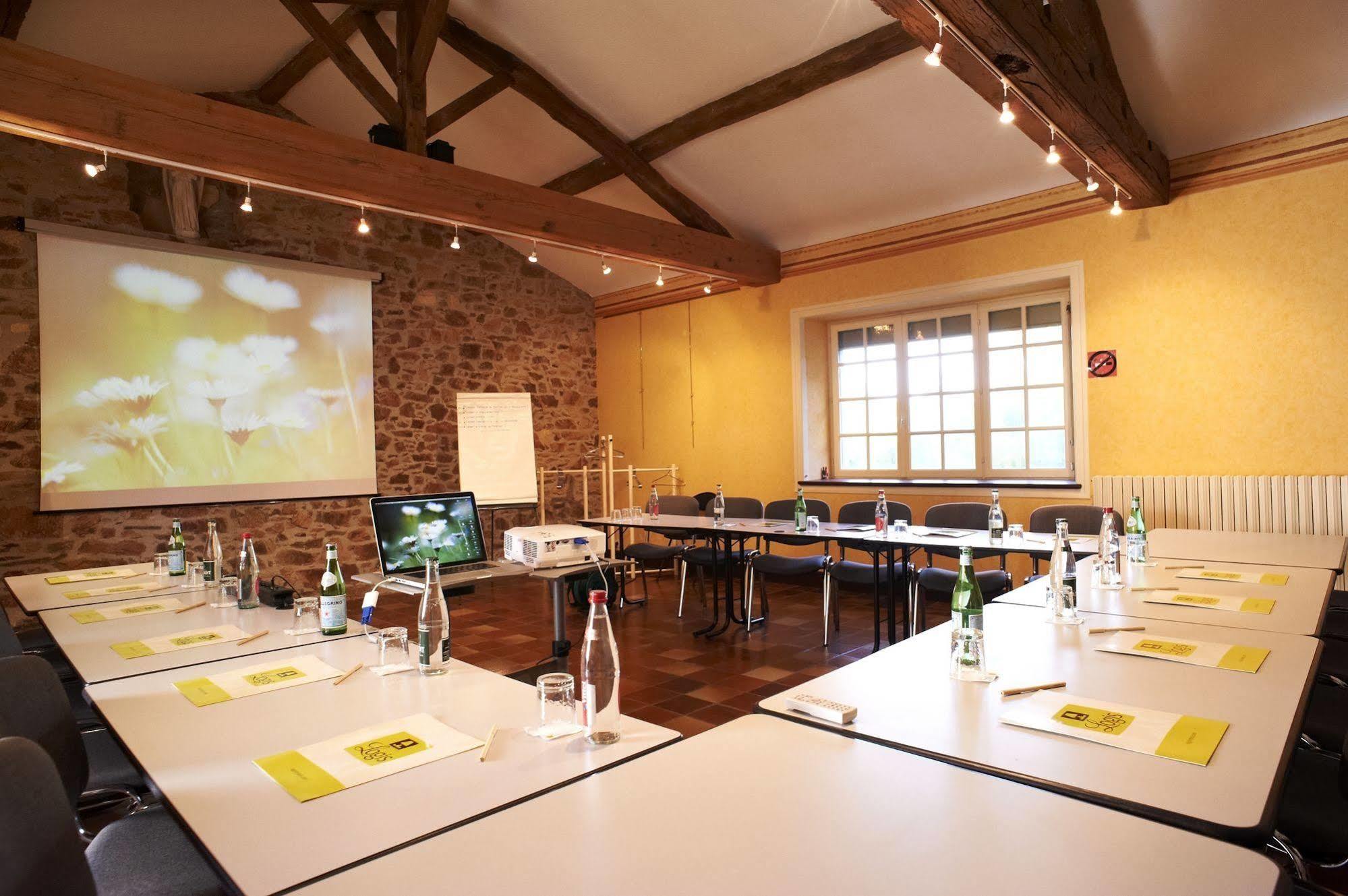 Logis Hotels Le Champalud Restaurant La Citadelle Oree-d'Anjou المظهر الخارجي الصورة